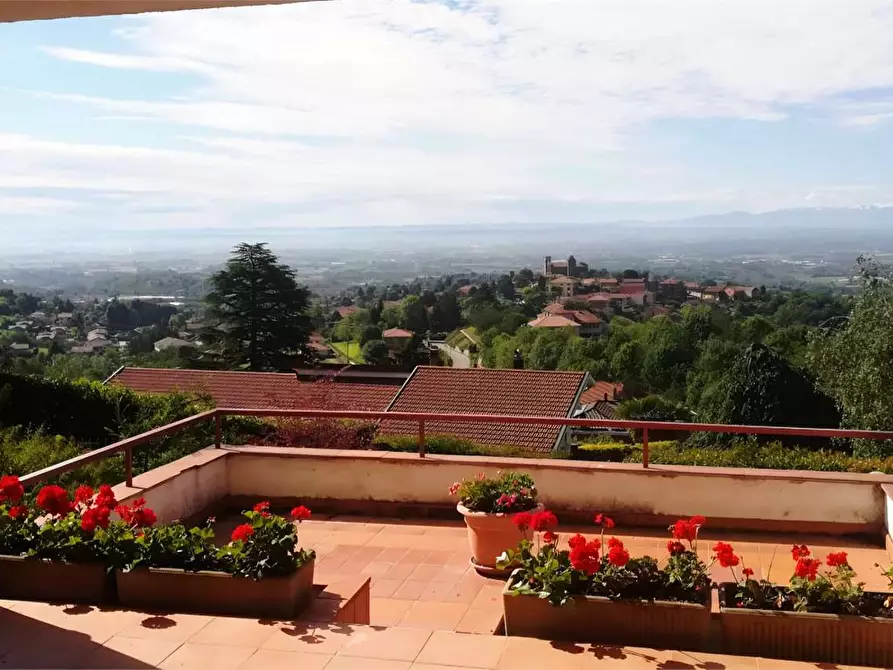 Immagine 1 di Villa in vendita  a Pecetto Torinese