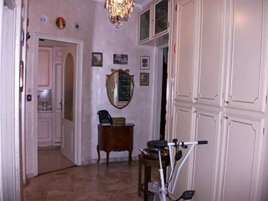 Immagine 17 di Trilocale in vendita  a Torino