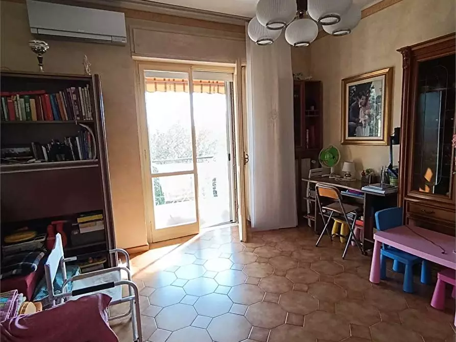 Immagine 11 di Quadrilocale in vendita  a Torino