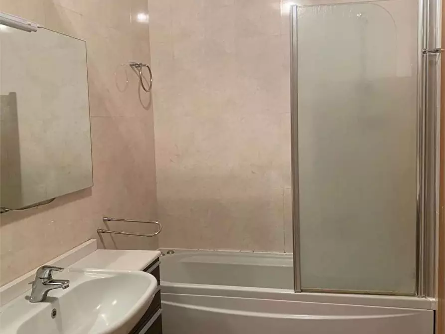 Immagine 6 di Bilocale in affitto  a Torino