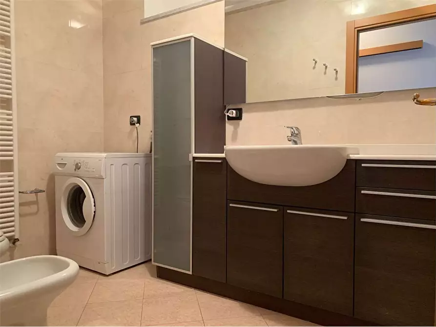 Immagine 8 di Bilocale in affitto  a Torino