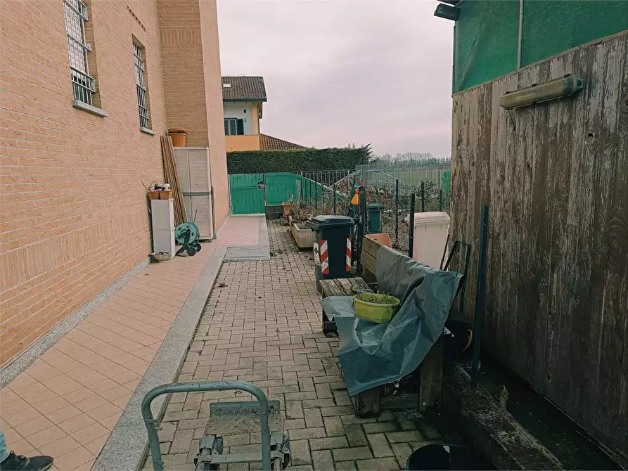 Immagine 25 di Quadrilocale in vendita  a Osasio