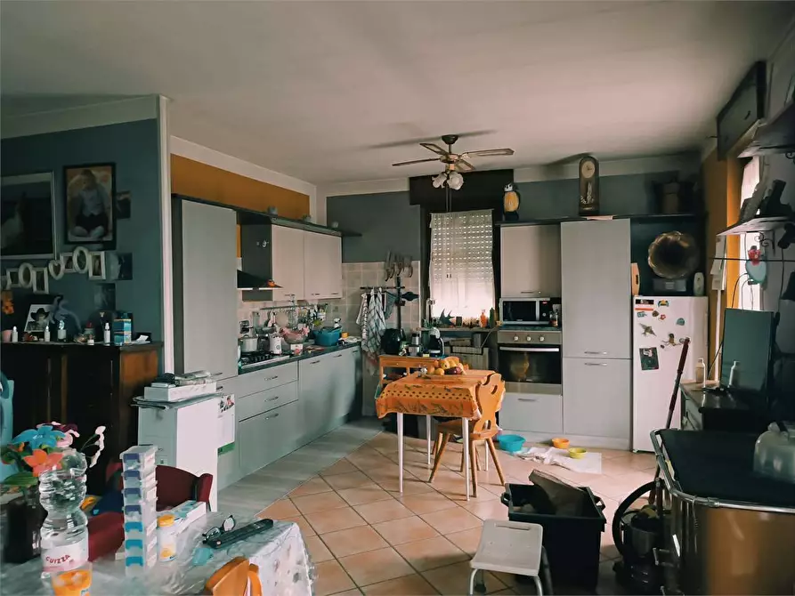 Immagine 9 di Quadrilocale in vendita  a Osasio