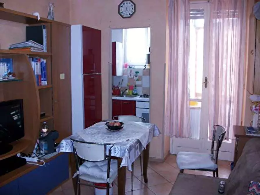Immagine 10 di Bilocale in vendita  a Torino