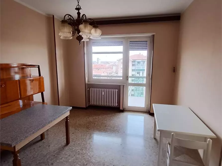 Immagine 11 di Quadrilocale in vendita  a Settimo Torinese