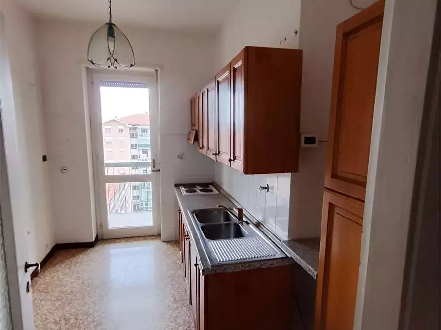 Immagine 13 di Quadrilocale in vendita  a Settimo Torinese