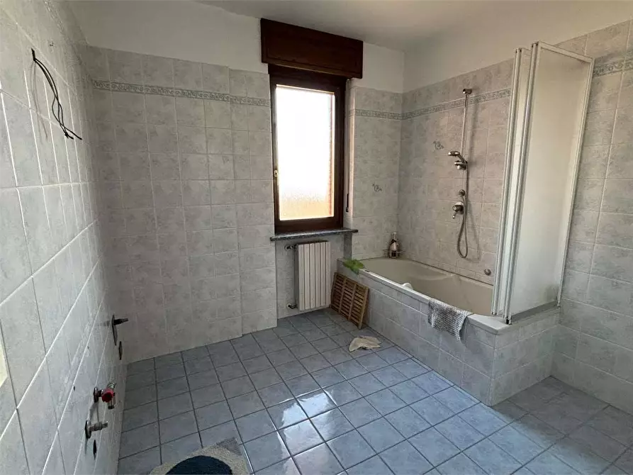 Immagine 13 di Trilocale in vendita  a Trofarello