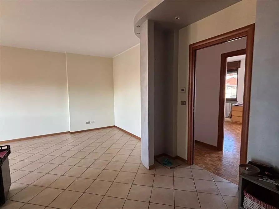 Immagine 9 di Trilocale in vendita  a Trofarello