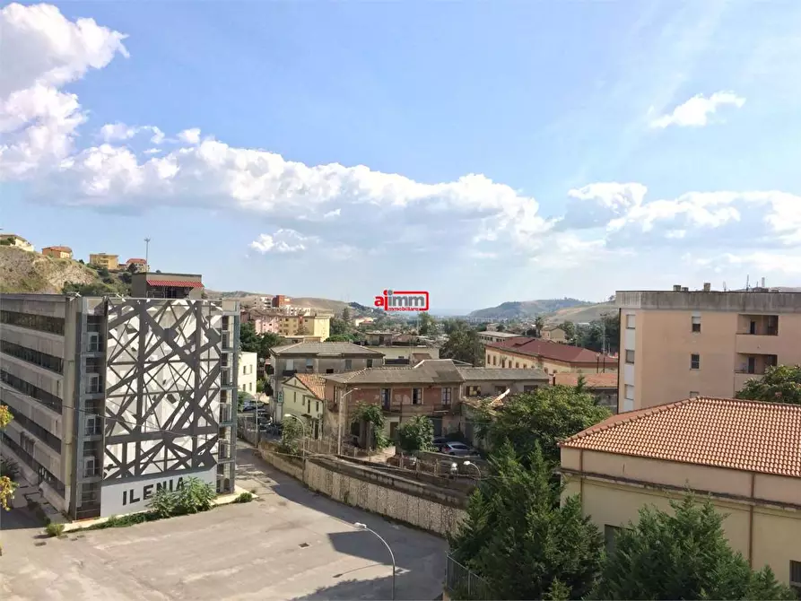 Immagine 13 di Quadrilocale in vendita  in  Via Della Stazione a Catanzaro