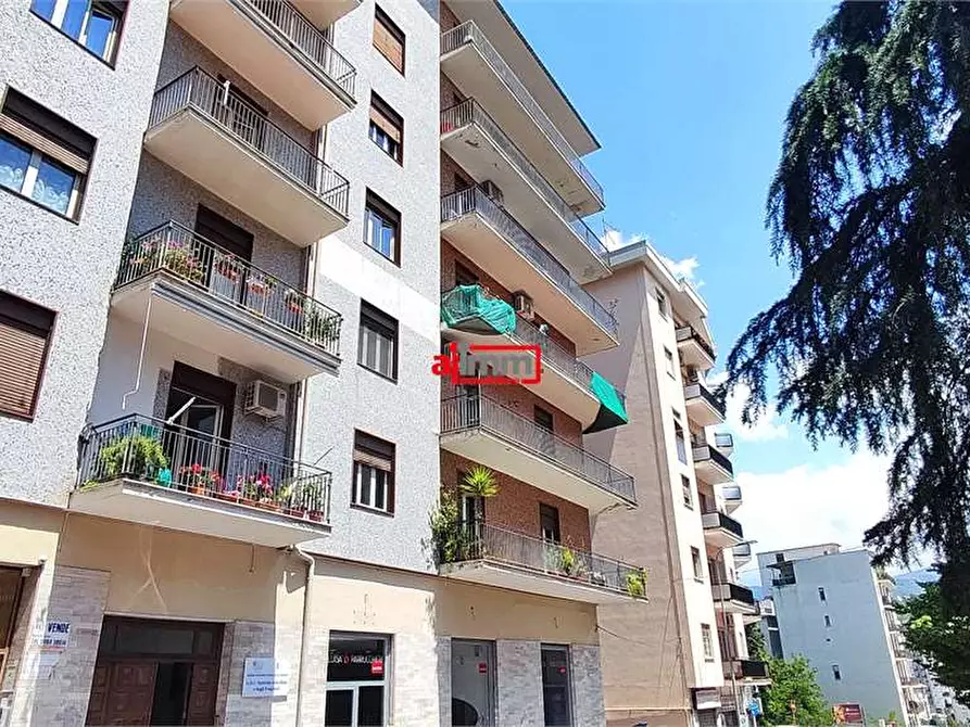 Immagine 1 di Appartamento in vendita  in Via Guido Dorso 23 a Cosenza