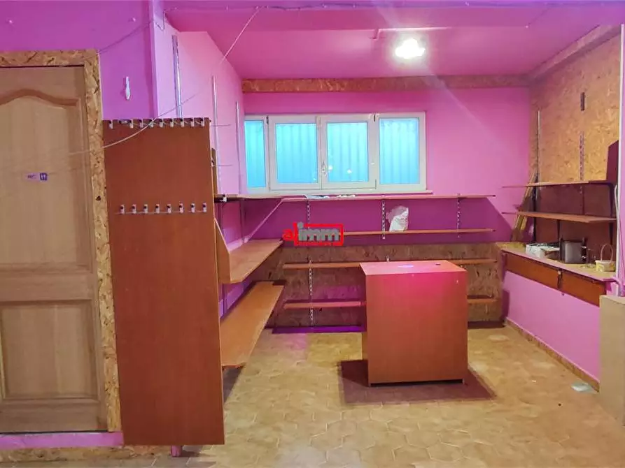 Immagine 6 di Negozio in affitto  in Via Passo dell'Agrifoglio a Catanzaro