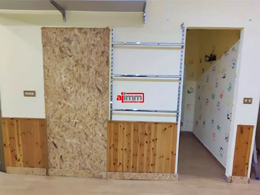 Immagine 11 di Negozio in affitto  in Via Passo dell'Agrifoglio a Catanzaro