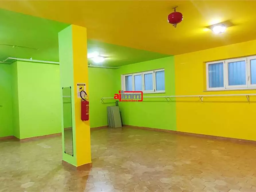 Immagine 13 di Negozio in affitto  in Via Passo dell'Agrifoglio a Catanzaro