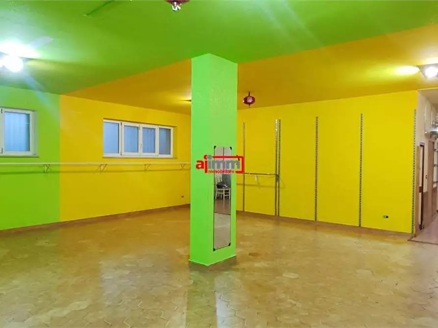 Immagine 14 di Negozio in affitto  in Via Passo dell'Agrifoglio a Catanzaro