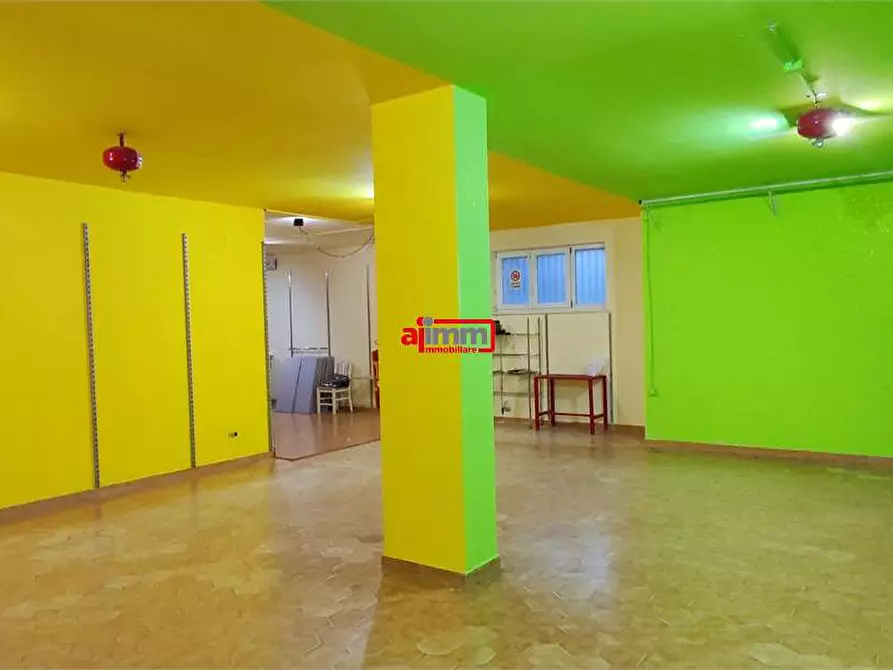 Immagine 17 di Negozio in affitto  in Via Passo dell'Agrifoglio a Catanzaro