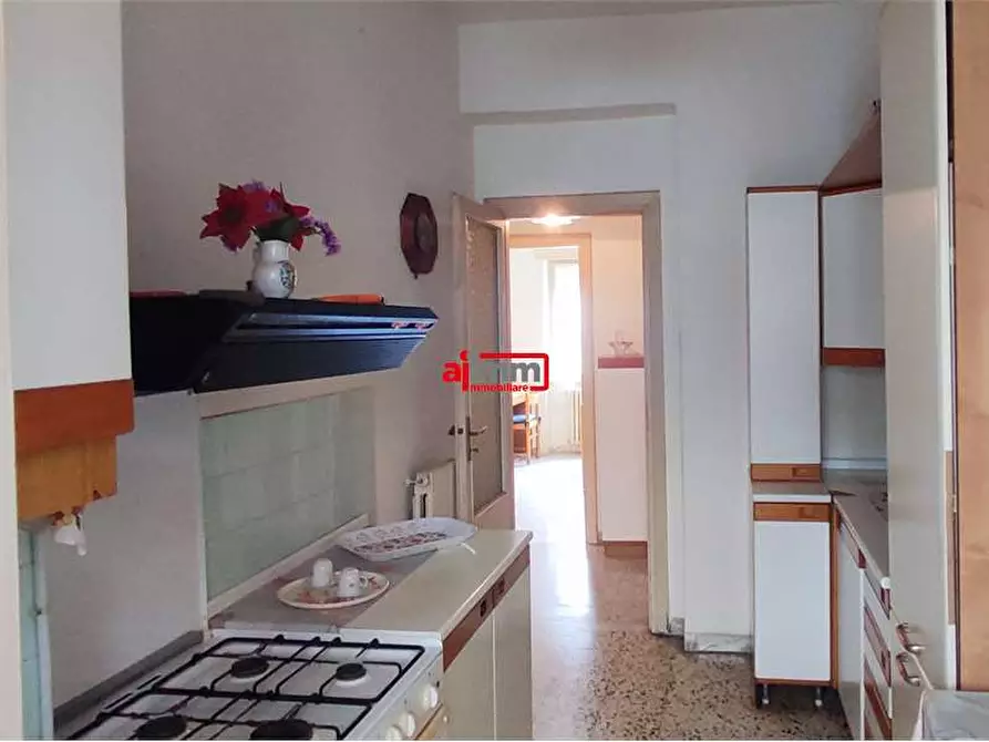 Immagine 11 di Appartamento in vendita  in Via Galeazzo di Tarsia a Catanzaro