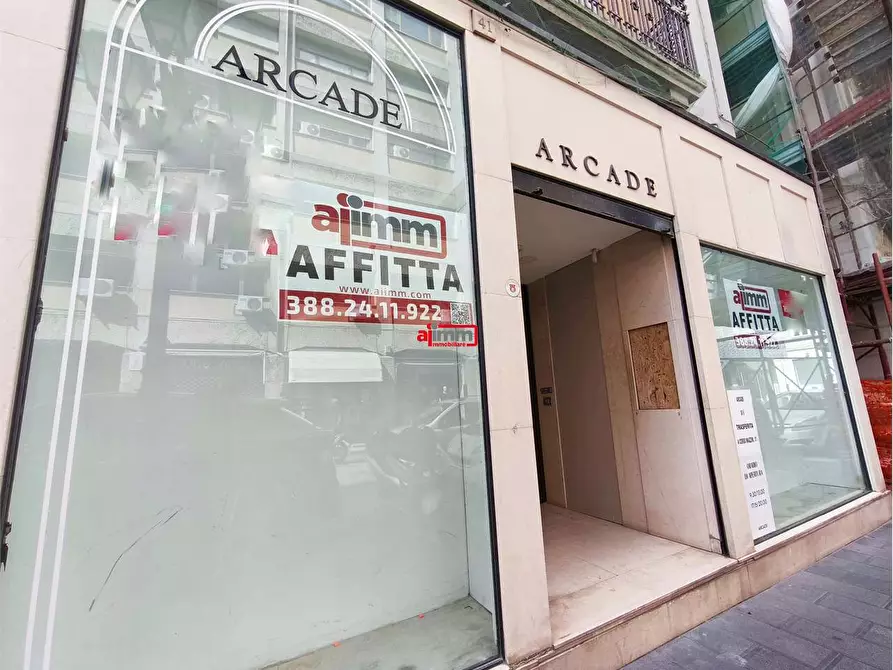 Immagine 3 di Negozio in affitto  in Corso Mazzini a Catanzaro