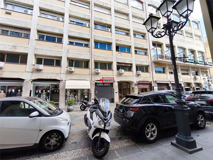 Immagine 5 di Negozio in affitto  in Corso Mazzini a Catanzaro