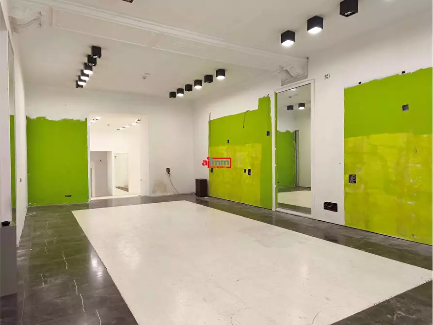 Immagine 7 di Negozio in affitto  in Corso Mazzini a Catanzaro