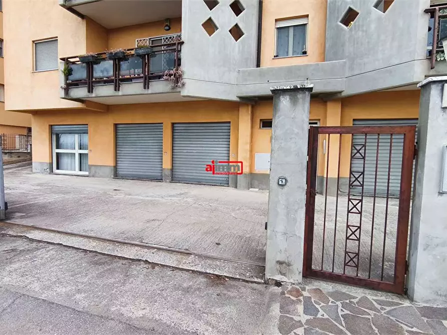 Immagine 2 di Garage in affitto  in Via Paul Herris a Catanzaro