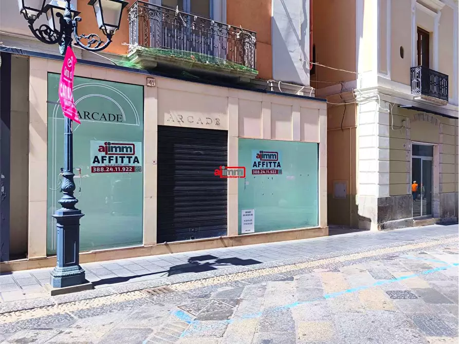 Immagine 2 di Negozio in affitto  in Corso Mazzini a Catanzaro