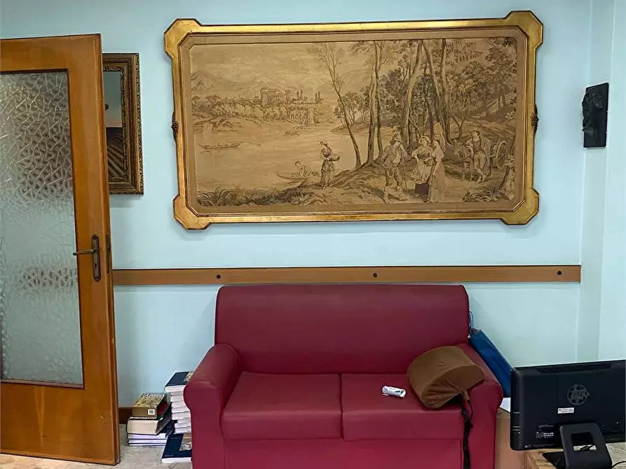 Immagine 11 di Appartamento in vendita  in mario nicoletta 45 a Crotone