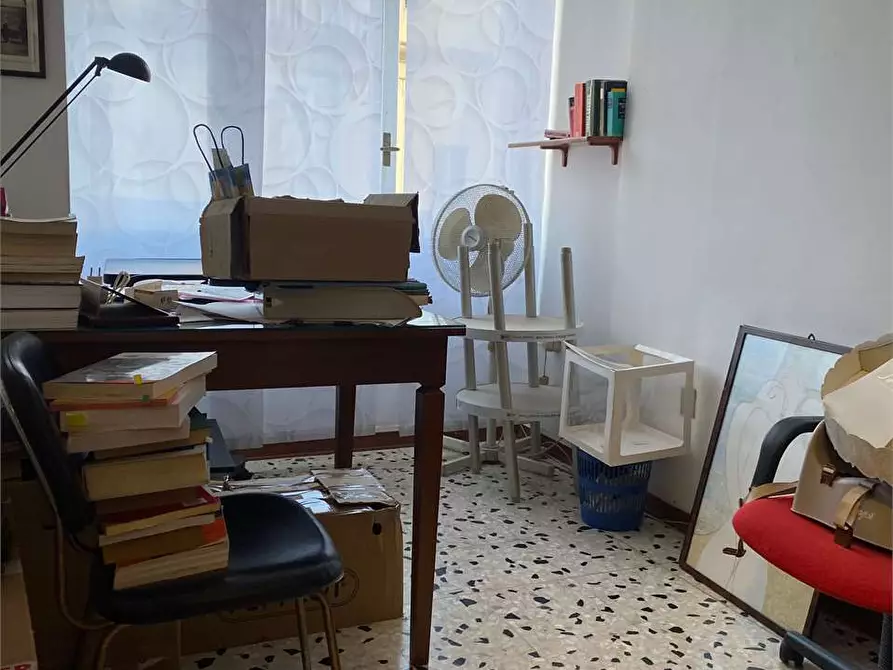 Immagine 14 di Appartamento in vendita  in mario nicoletta 45 a Crotone