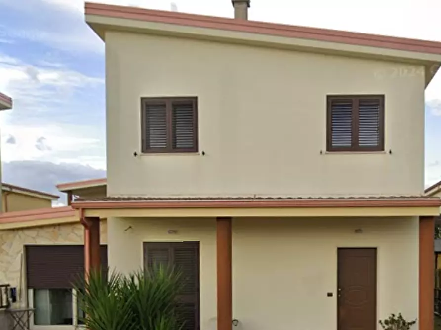 Immagine 3 di Villa in vendita  in Via dei Tigli 234 a Crotone