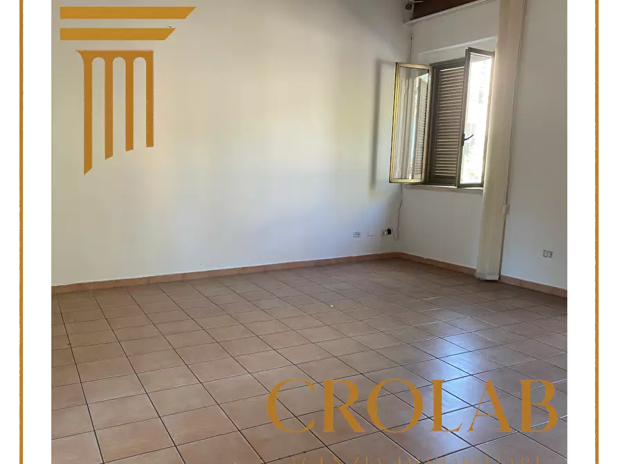 Immagine 2 di Ufficio in affitto  in LARGO COVELLI 1 a Crotone