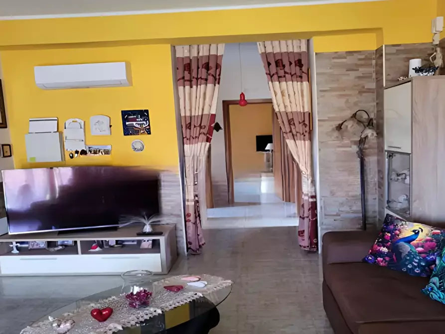 Immagine 3 di Villetta a schiera in vendita  in via delle margherite snc a Crotone