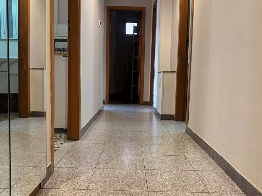 Immagine 2 di Appartamento in affitto  in Via Visconte Frontera 2 a Crotone