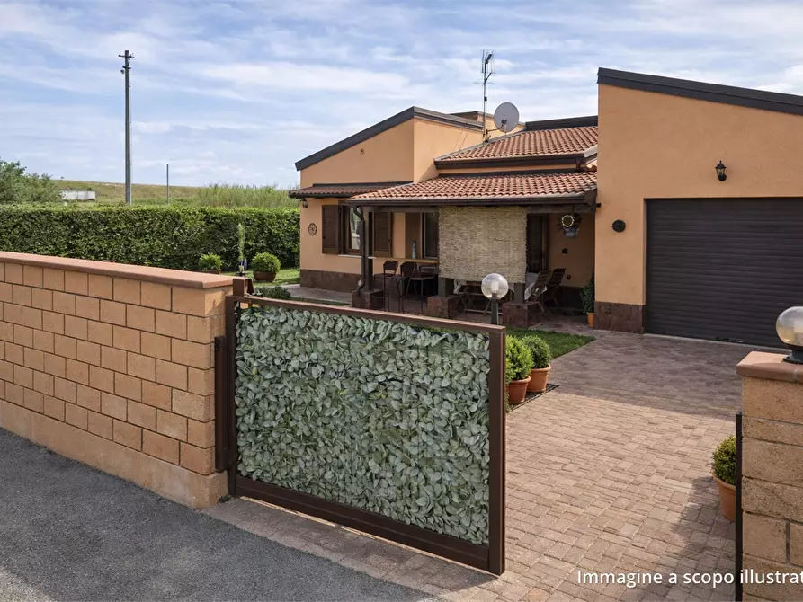 Immagine 1 di Villetta a schiera in vendita  in via delle margherite snc a Crotone