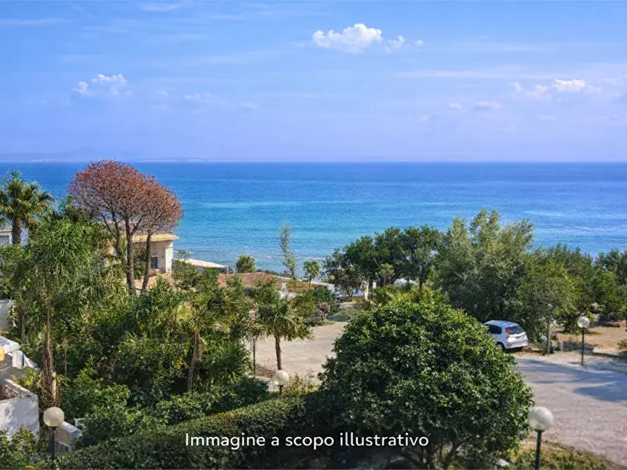 Immagine 1 di Appartamento in vendita  a Isola Di Capo Rizzuto