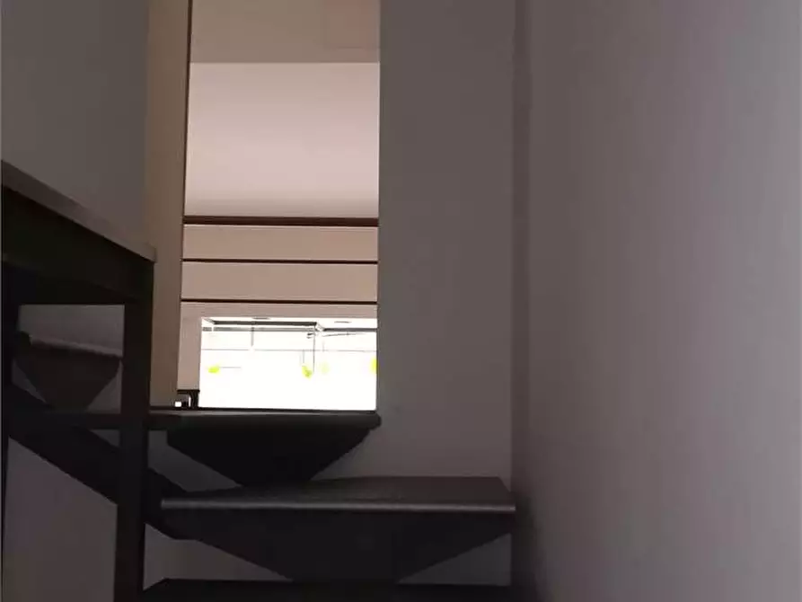 Immagine 15 di Negozio in affitto  in via labiena 107 a Laveno-Mombello
