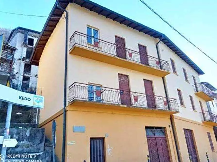 Immagine 1 di Appartamento in vendita  in Via Giuseppe Verdi 1 a Curiglia Con Monteviasco