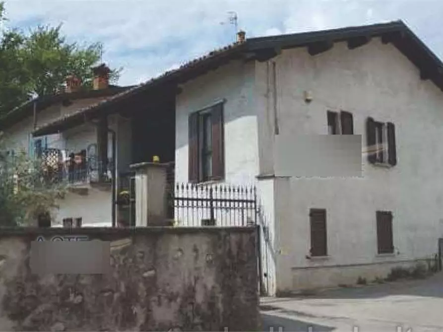 Immagine 1 di Appartamento in vendita  in via Giuseppe Mazzini 3 a Gavirate