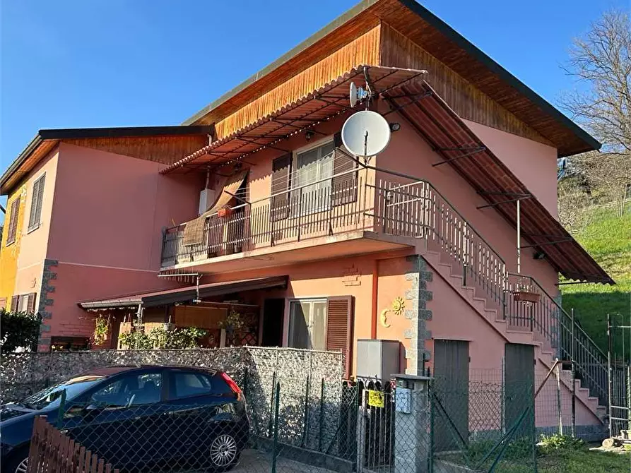 Immagine 1 di Appartamento in vendita  in via Italia 19/A a Besozzo