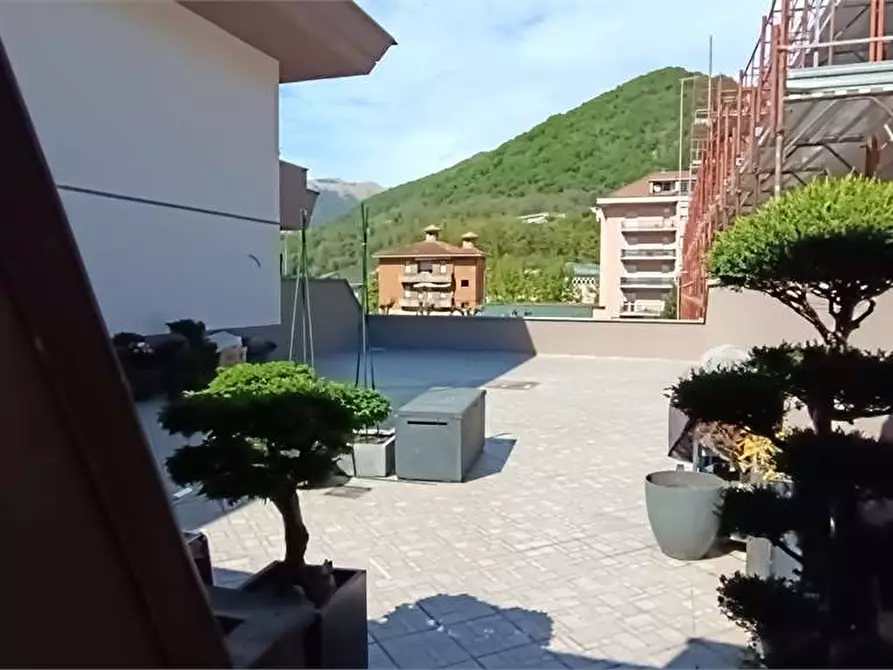 Immagine 13 di Appartamento in vendita  in piazza aldo moro a Lavena Ponte Tresa