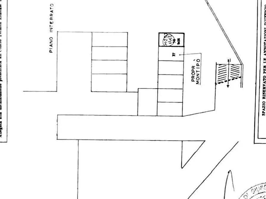 Immagine 31 di Appartamento in vendita  in piazza aldo moro a Lavena Ponte Tresa