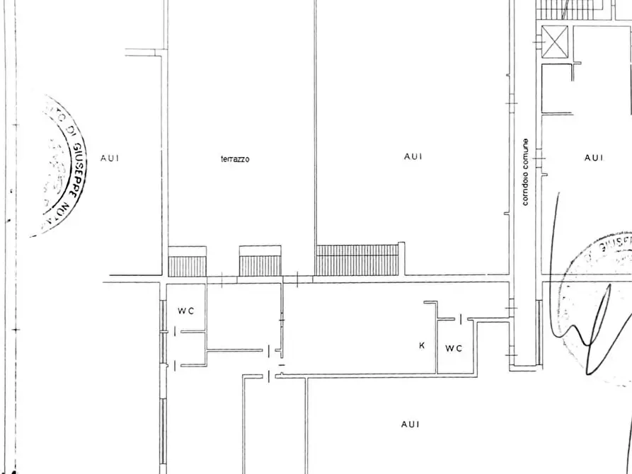 Immagine 33 di Appartamento in vendita  in piazza aldo moro a Lavena Ponte Tresa
