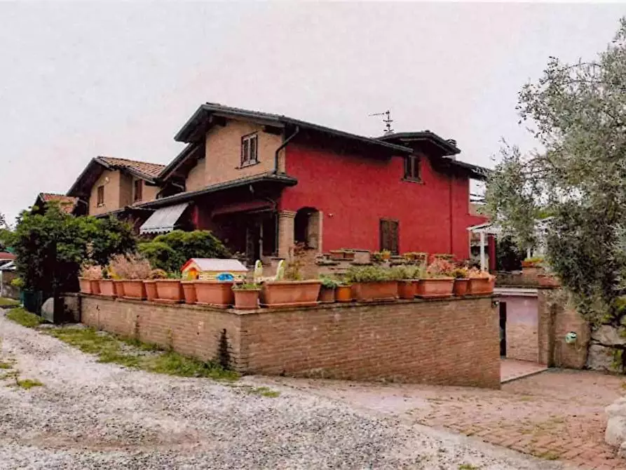 Immagine 1 di Villetta a schiera in vendita  in Via per  Castronno a Morazzone