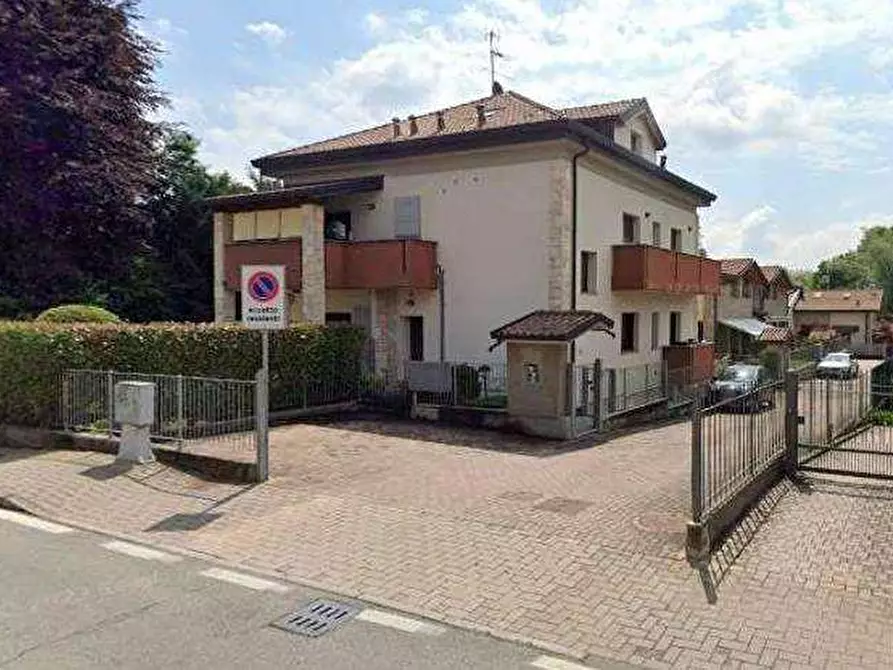 Immagine 1 di Appartamento in vendita  in Viale Raimondi 40 a Vertemate Con Minoprio