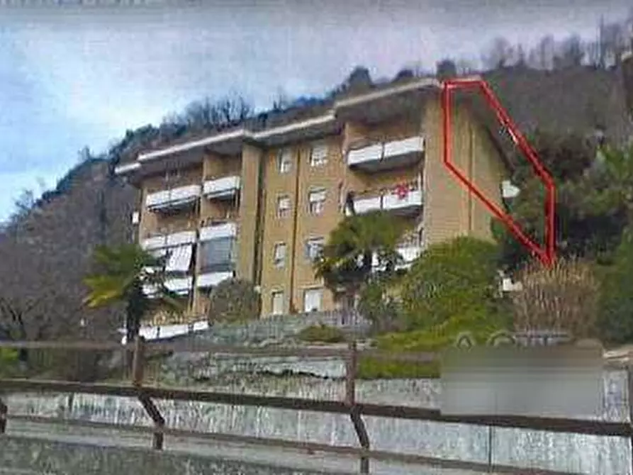 Immagine 1 di Appartamento in vendita  in Via Creva  93/C a Luino