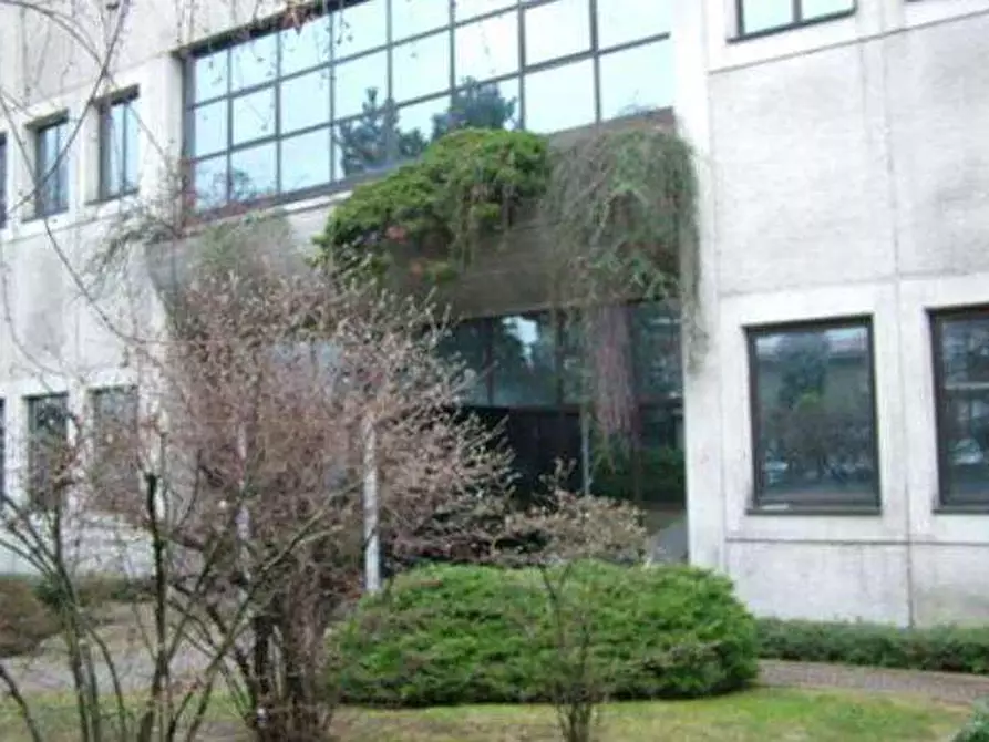 Immagine 4 di Capannone industriale in vendita  in Via Pascoli 40 a Giussano