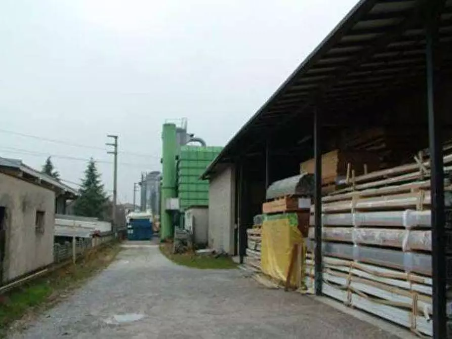 Immagine 6 di Capannone industriale in vendita  in Via Pascoli 40 a Giussano