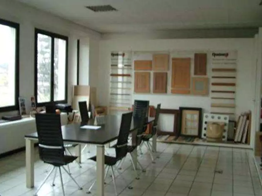 Immagine 9 di Capannone industriale in vendita  in Via Pascoli 40 a Giussano