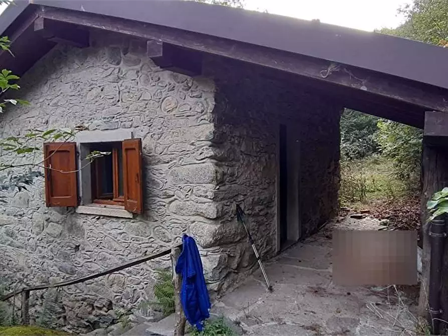 Immagine 1 di Baita in vendita  in Via Monti di Careno null a Nesso