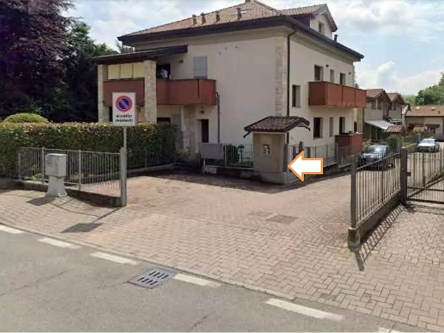 Immagine 1 di Appartamento in vendita  in Viale Raimondi 40 a Vertemate Con Minoprio