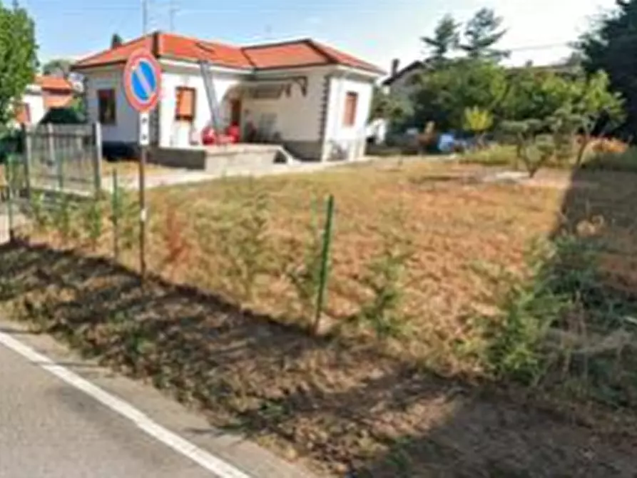 Immagine 1 di Villa in vendita  in Via Cassano Magnago 42 a Busto Arsizio