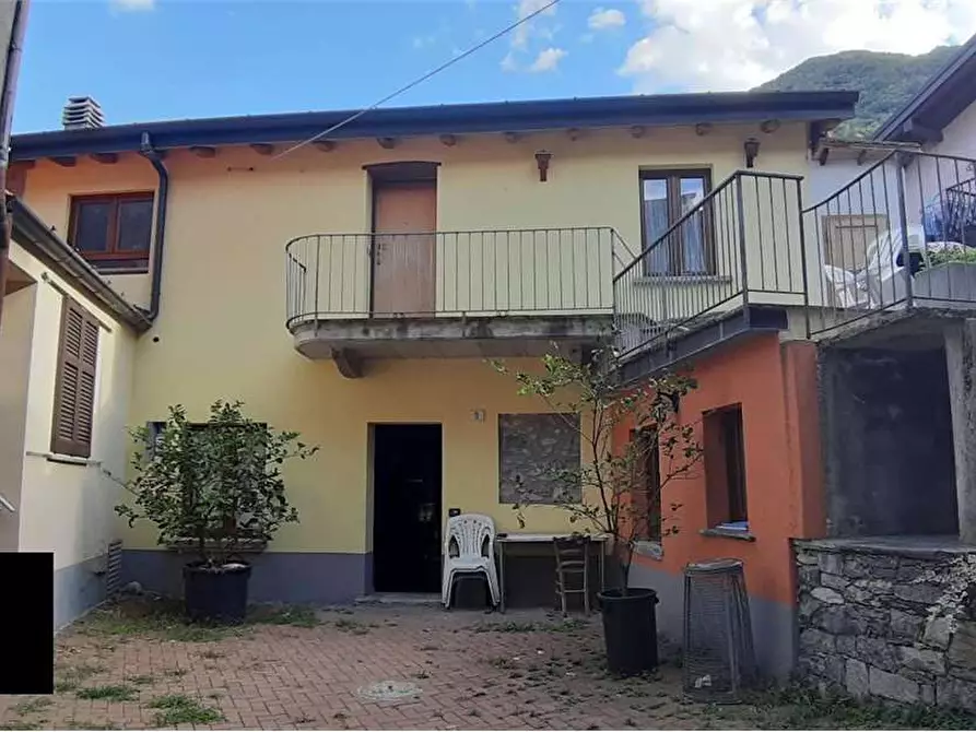 Immagine 1 di Appartamento in vendita  in Via della Castagna  9 a Nesso